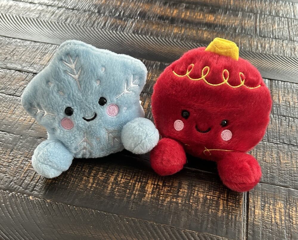 Aurora Palm Pals Holiday Plush Rubi Ornament Red & Blue Frosty Snowflake No Tag